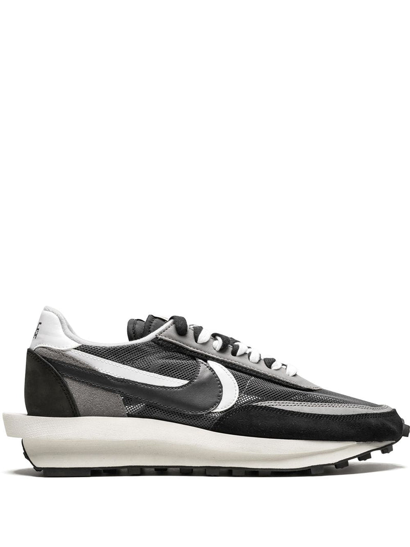 NIKE X SACAI LDV WAFFLE SNEAKERS